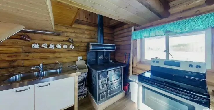 Log cabin to be moved 5