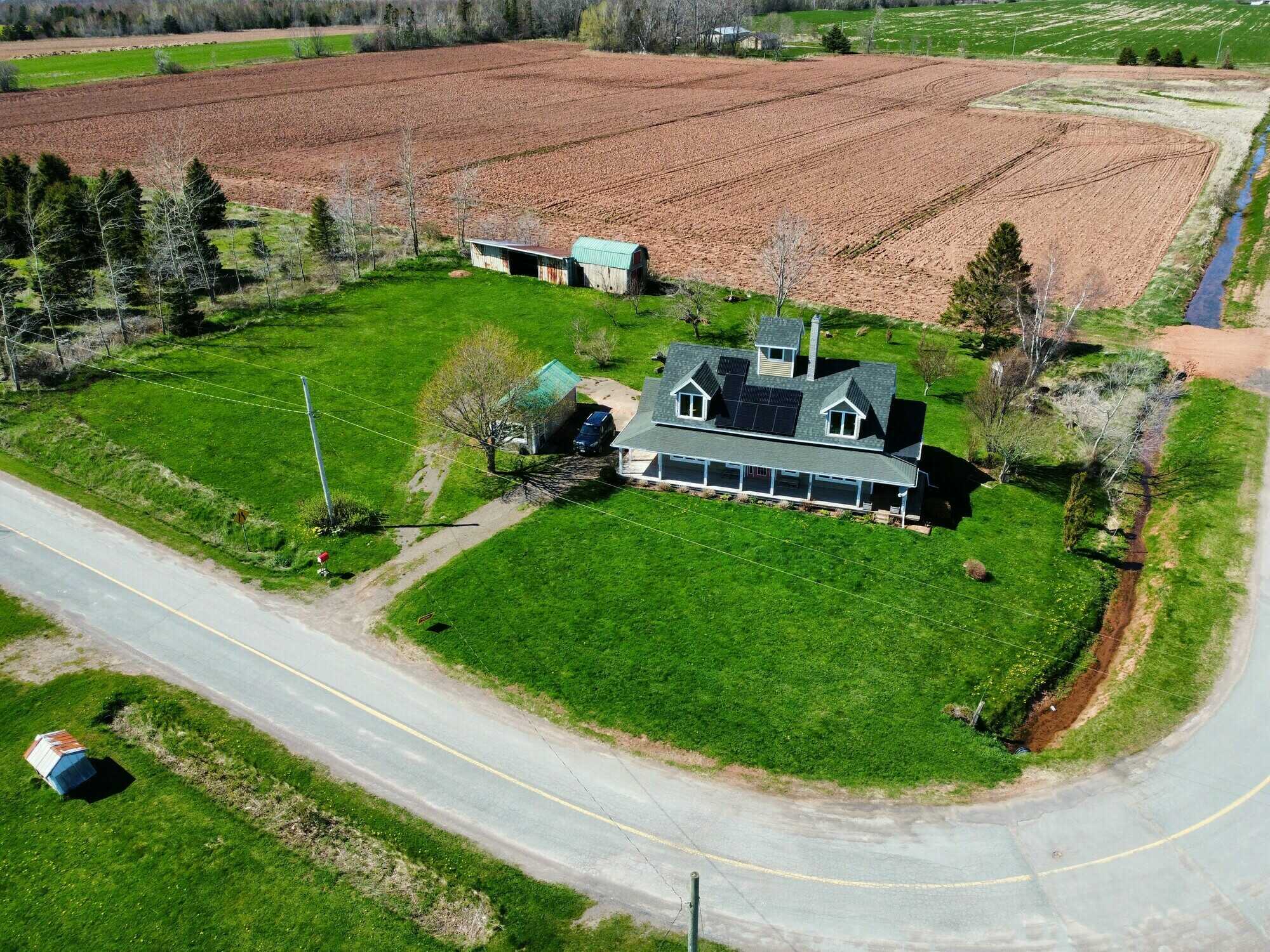 Spectacular Views Just Steps from the Beach! 2
