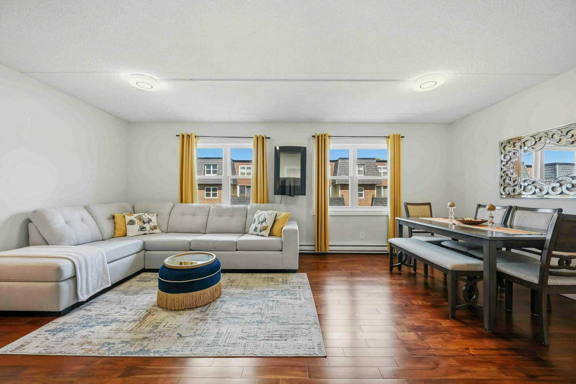 Updated 2 storey, 3 bedroom, 2 bath condo (1,395 sq ft) located in the heart of Whitby. Very affordable suite with low condo fees ($507/month). Don't miss out!! 3
