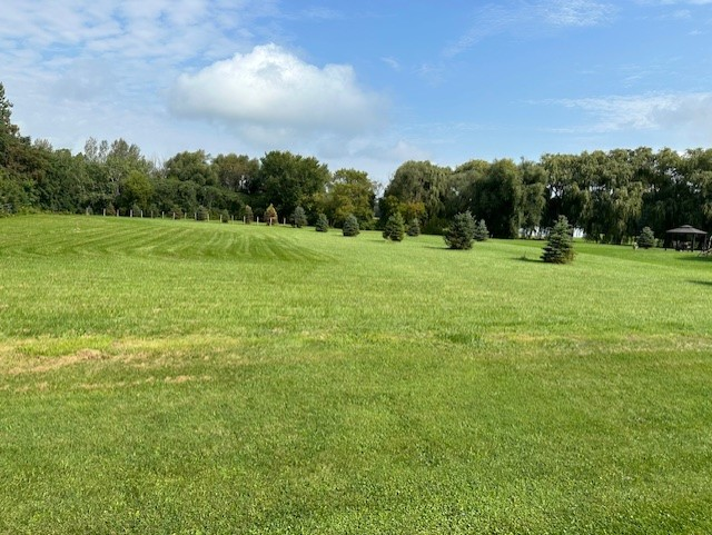 3/4 acre level residential building lot. 4