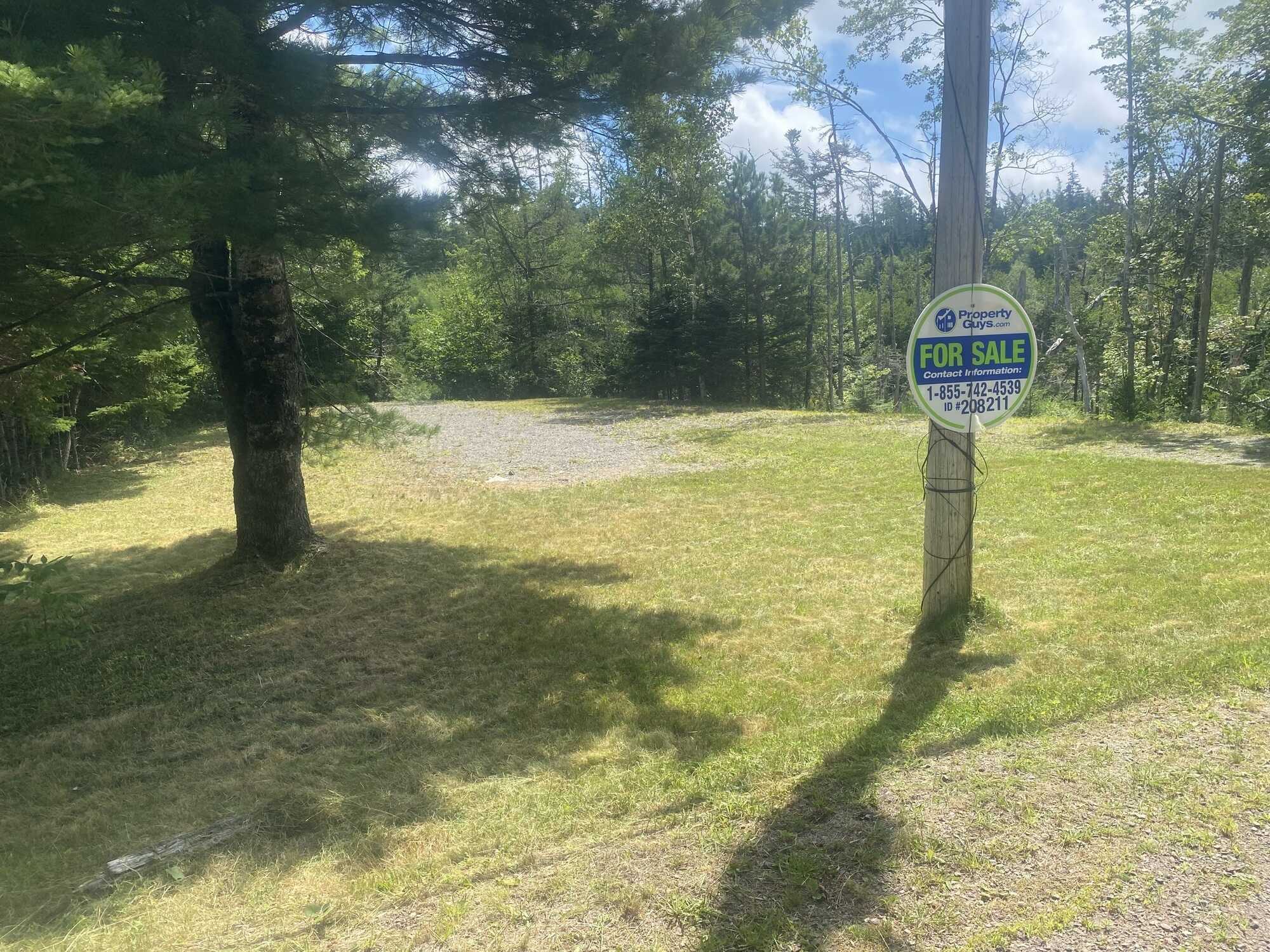 Lot in Sherbrooke with municipal services! 3