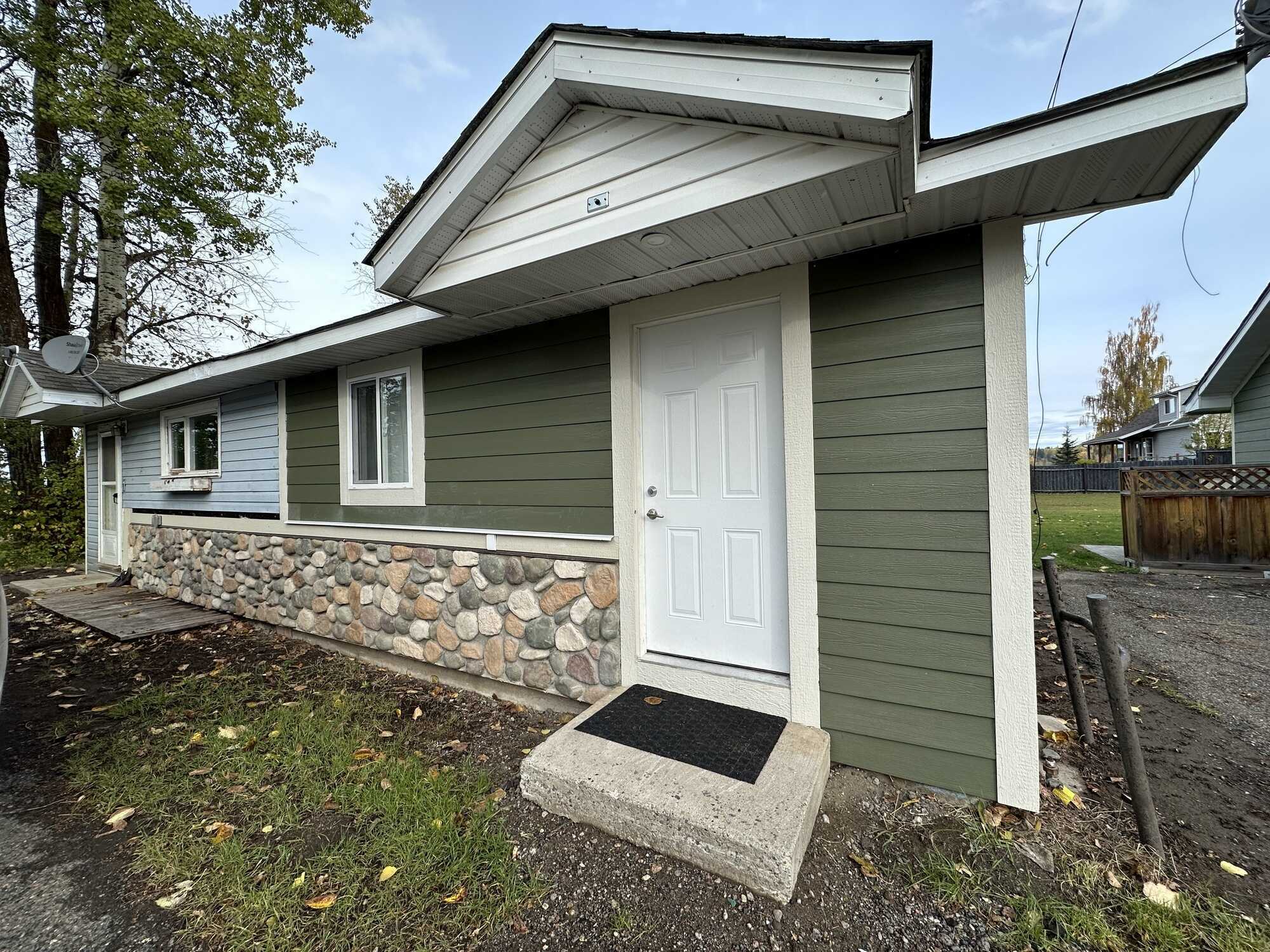 This well‑maintained six‑unit apartment building offers a rare combination of strong rental income, extensive renovations, and a premium riverfront location. 2