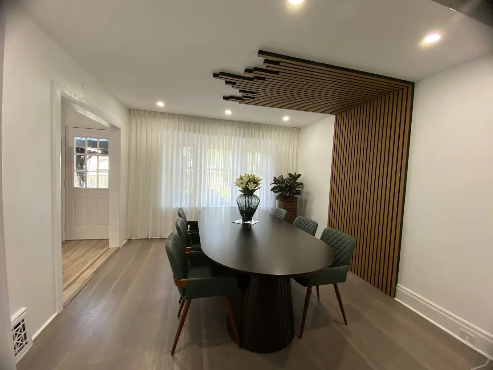 Fully Renovated House – 3 1 Beds – Prime Location Geneva st 3