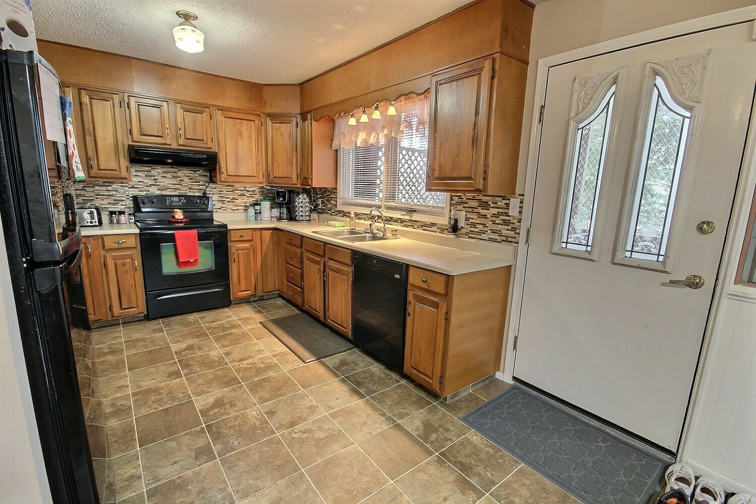Charming Cottage-Style Home in Medstead, SK! 2