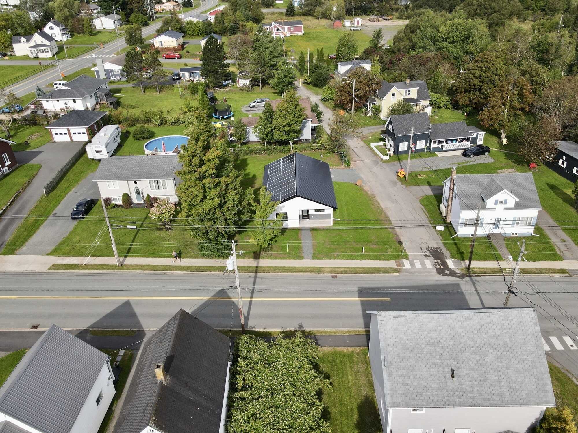Brand-new construction in Westville! 4