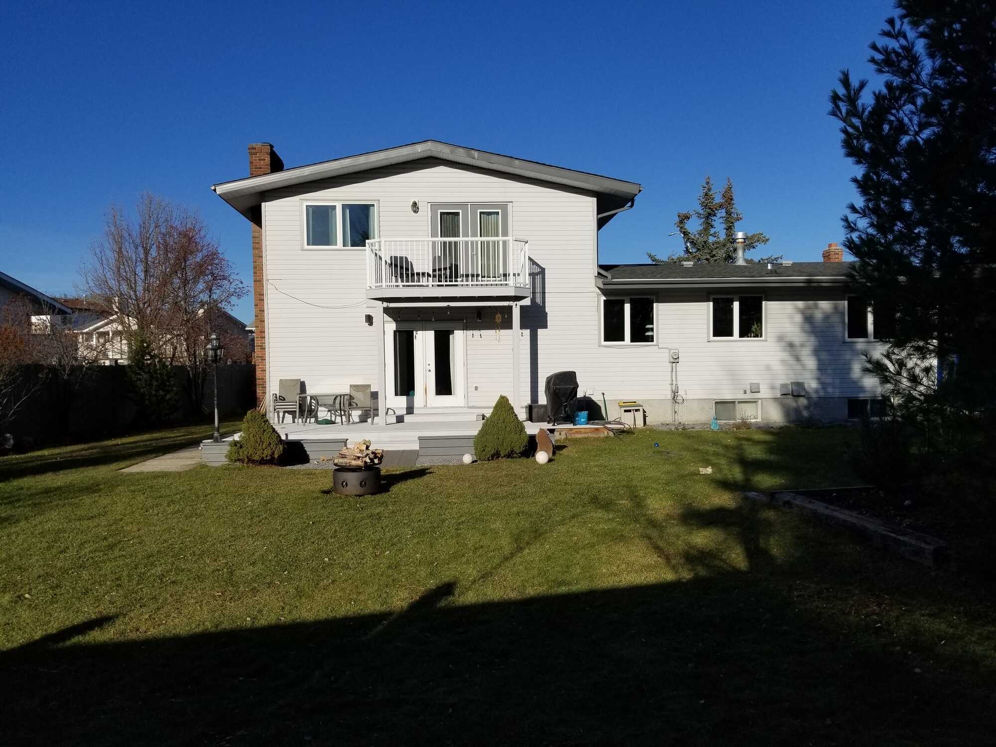 63 Chickadee Dr, Whitecourt 2