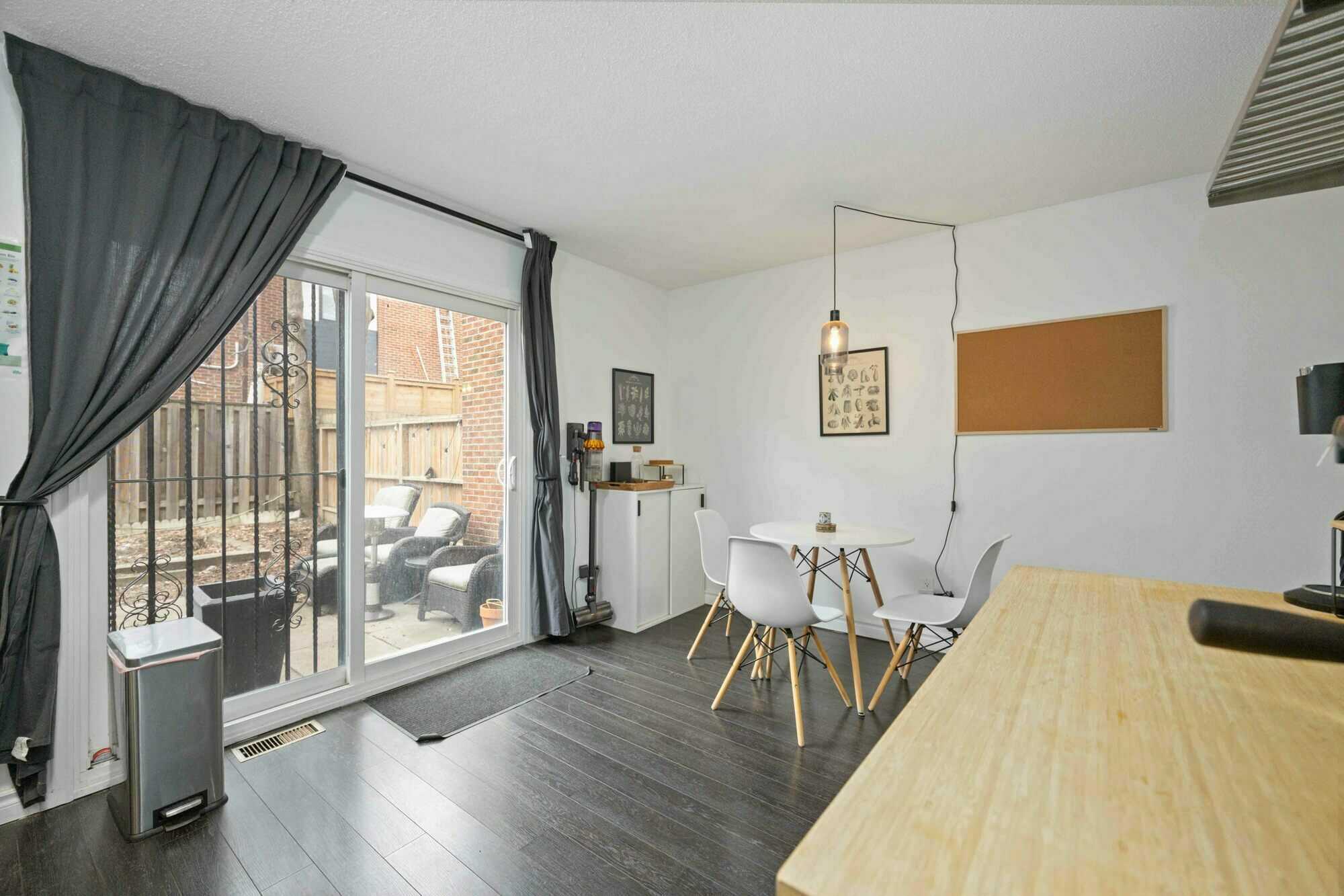 Beautifully renovated and maintained home situated in one of Toronto's most desirable central locations. This spacious property spans several thoughtfully designed levels, offering ample room for both relaxed living and entertaining. 4