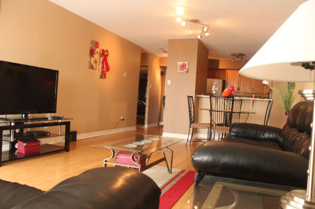 545 St Laurent Blvd, Ottawa 2