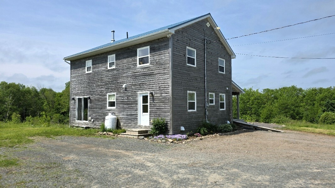 Architectural Style Meets Natural Space 2