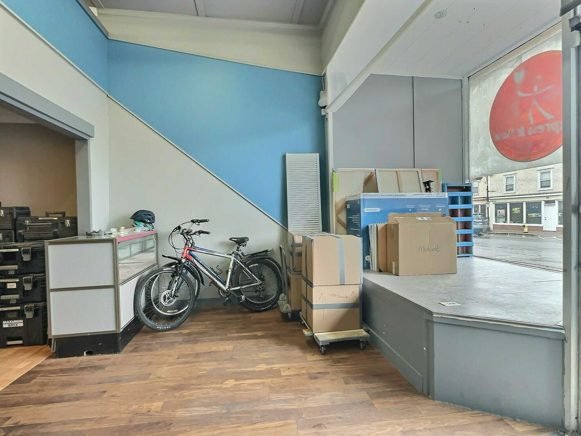 Position your business for success with this well-located commercial building in the heart of downtown Amherst! 5