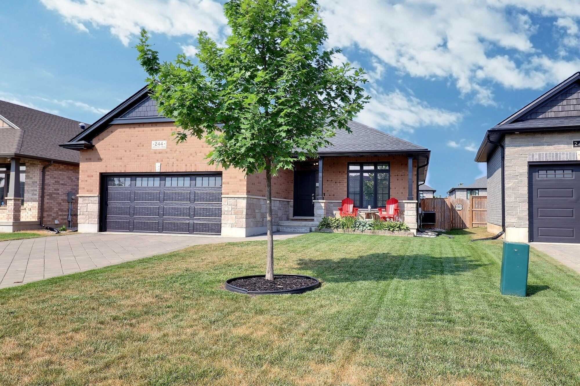Quality Dick Masse Bungalow in Sought-After Trails at Wye Creek | Stylish One-Floor Living in the Heart of Thorndale! 2