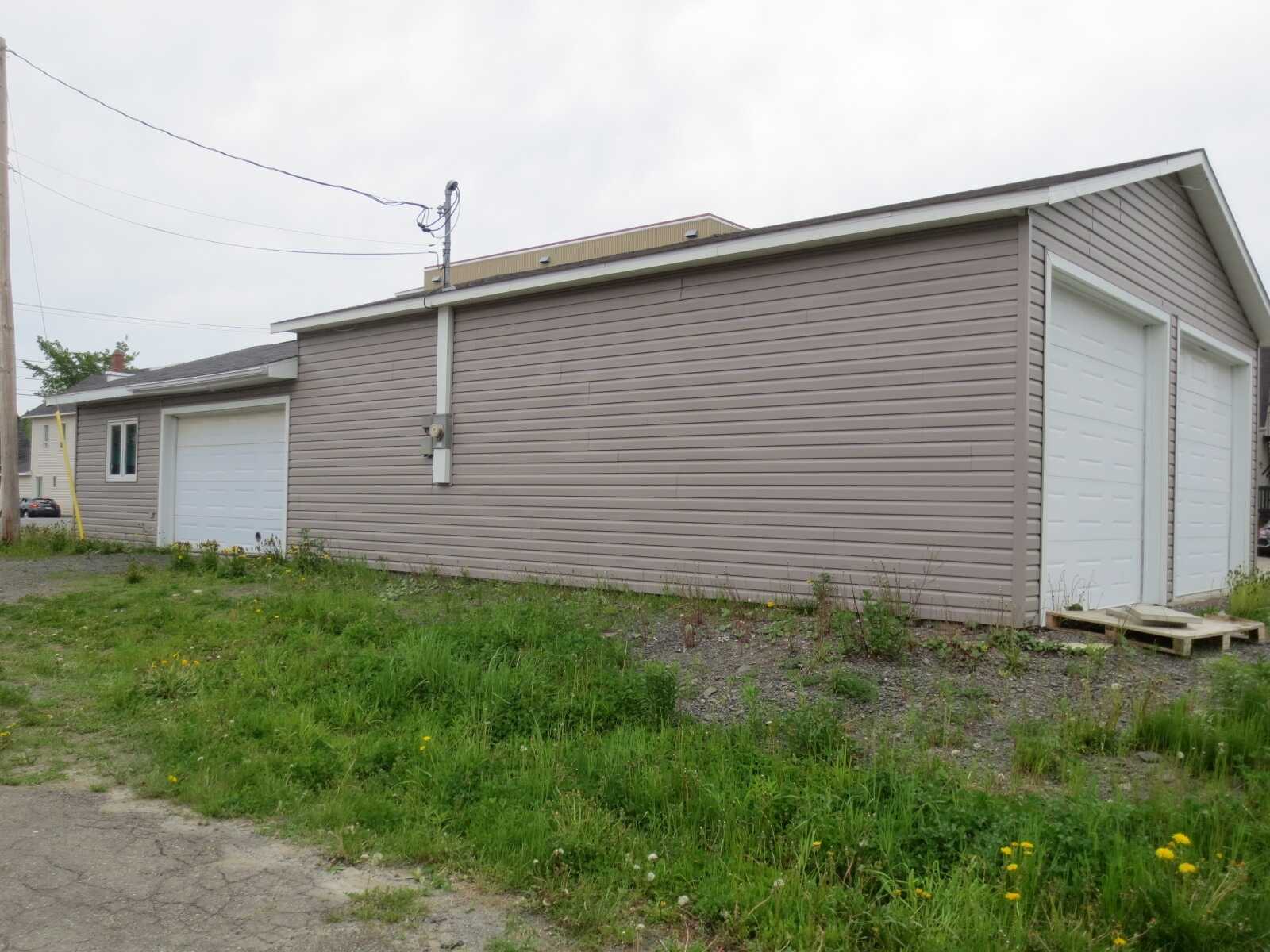 310 Rue Victoria, Edmundston 4