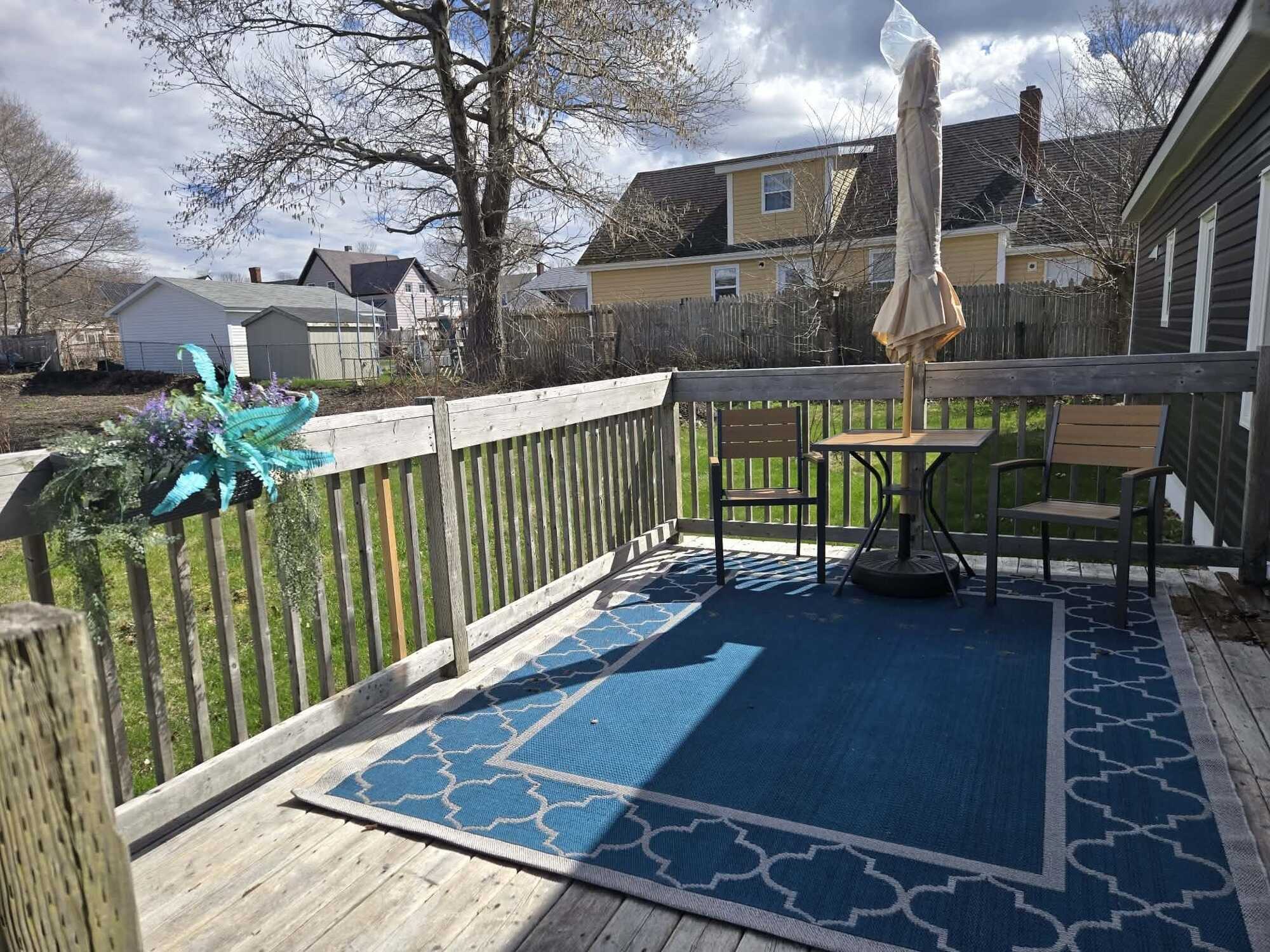 PRIVATE SALE. SINGLE FAMILY DWELLING 2