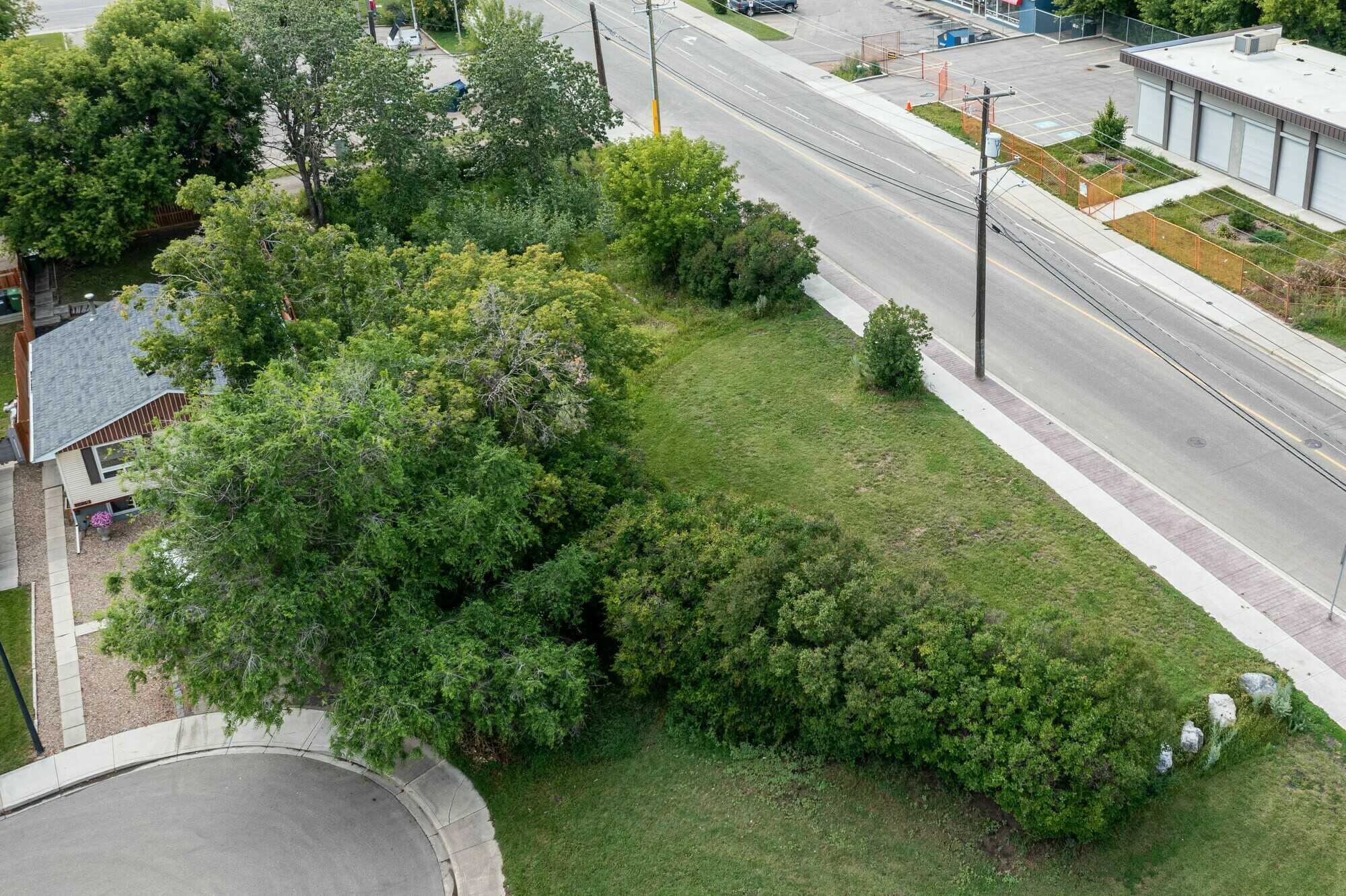 INVESTORS ALERT! Prime Redevelopment Opportunity in Riverside Meadows ~ Small-Scale Commercial Or Residential Development! 4