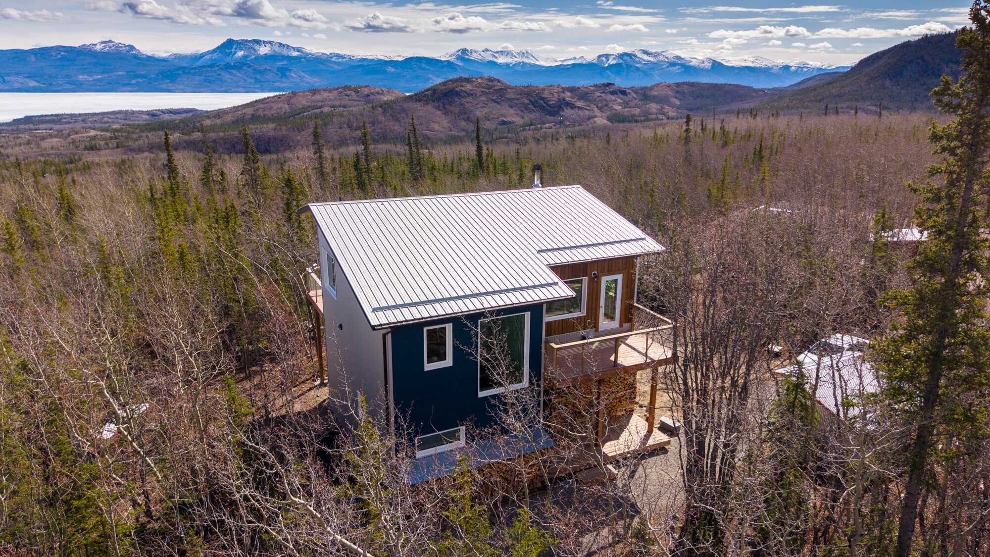 Custom Yukon Home with Lake & Mountain Vistas 1