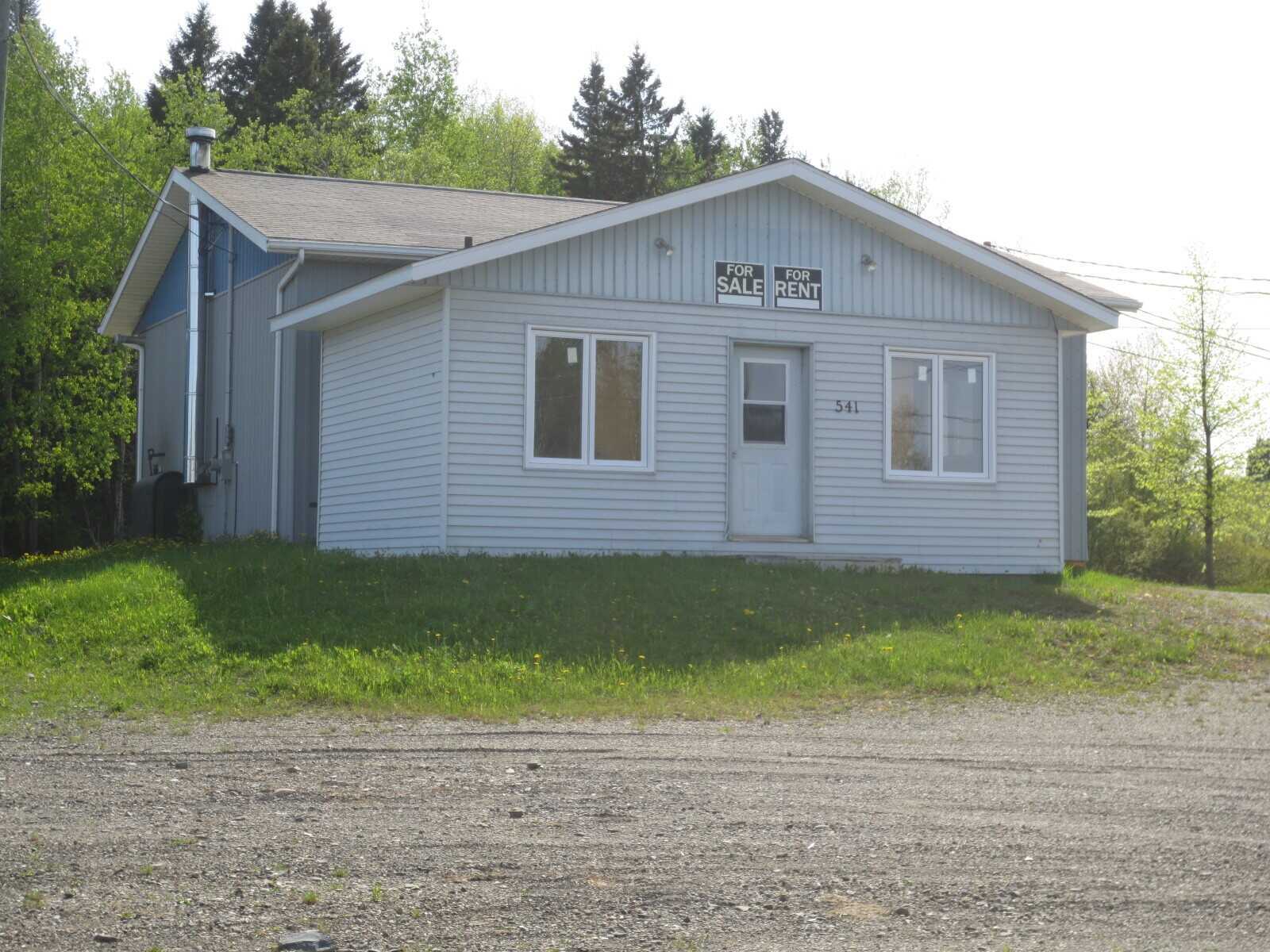 541 Main St, Grand Falls 2