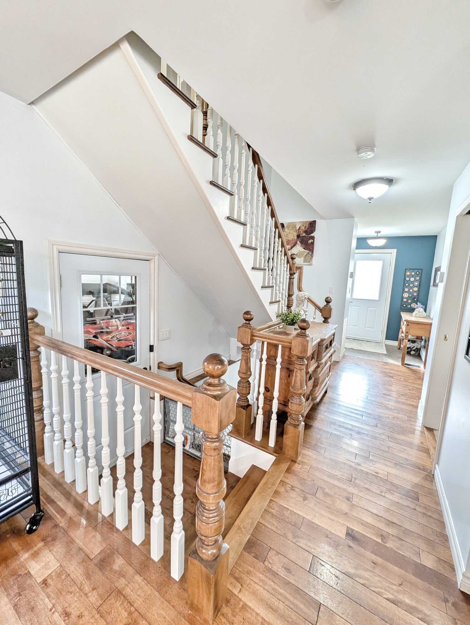 Magnifique propriété familiale située dans un quartier résidentiel récent de Kedgwick, NB!
Beautiful Family Home Located in a New Residential Development in Kedgwick, NB! 4