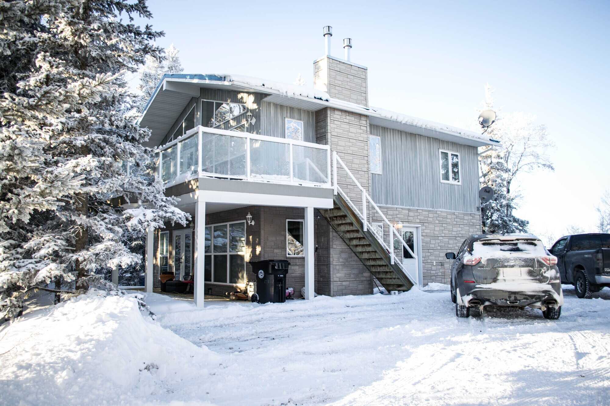 4904 52 ave, Girouxville 5