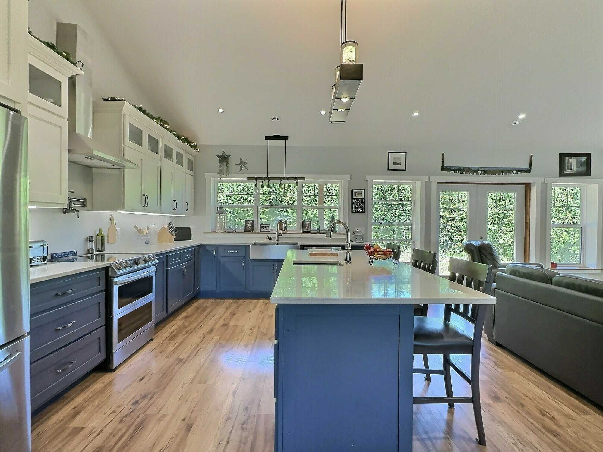 Exceptional Contemporary One-level Home on 3.43 acres! 2