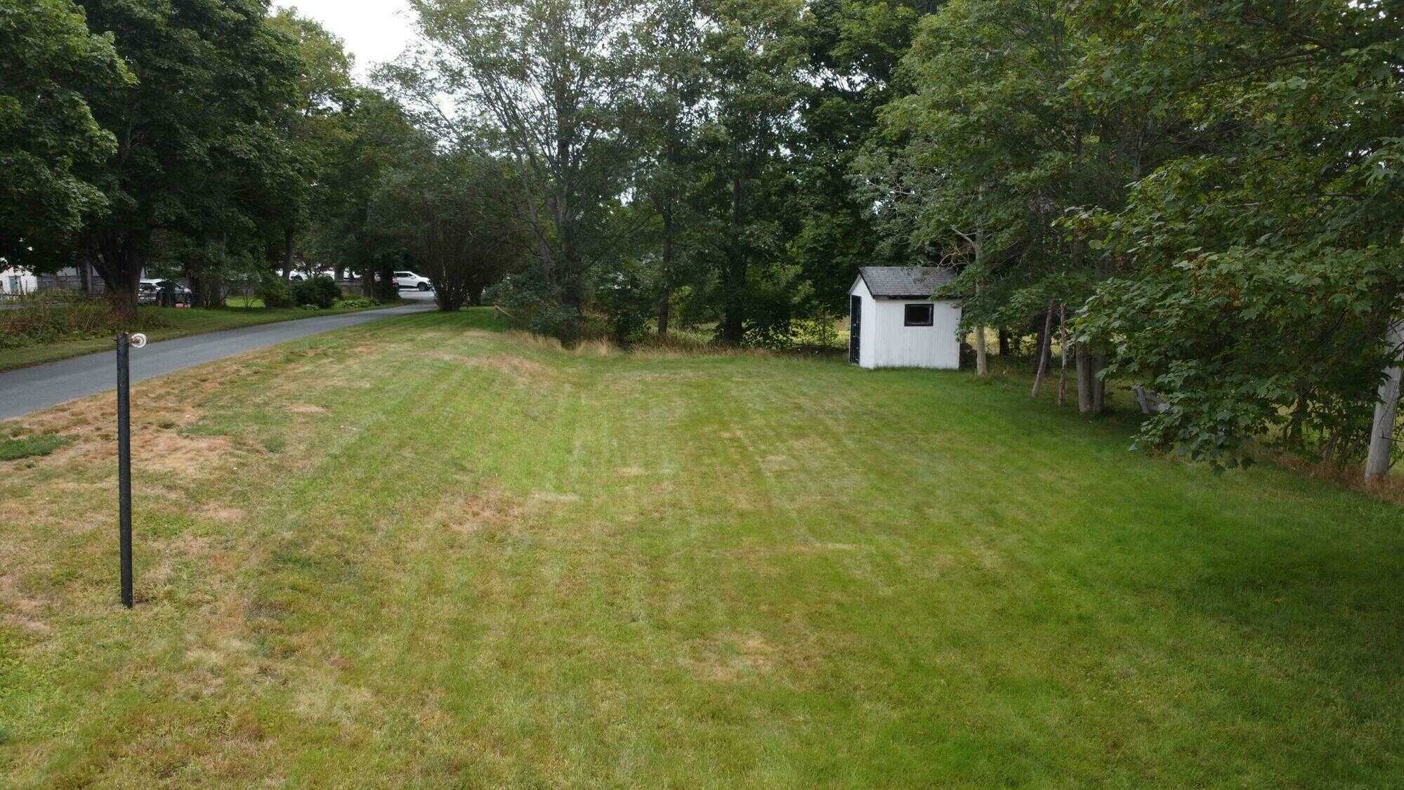 🏡 Character-Filled 3-Bedroom, 2-Bathroom Home on a Deep Private Lot in St. John’s 4