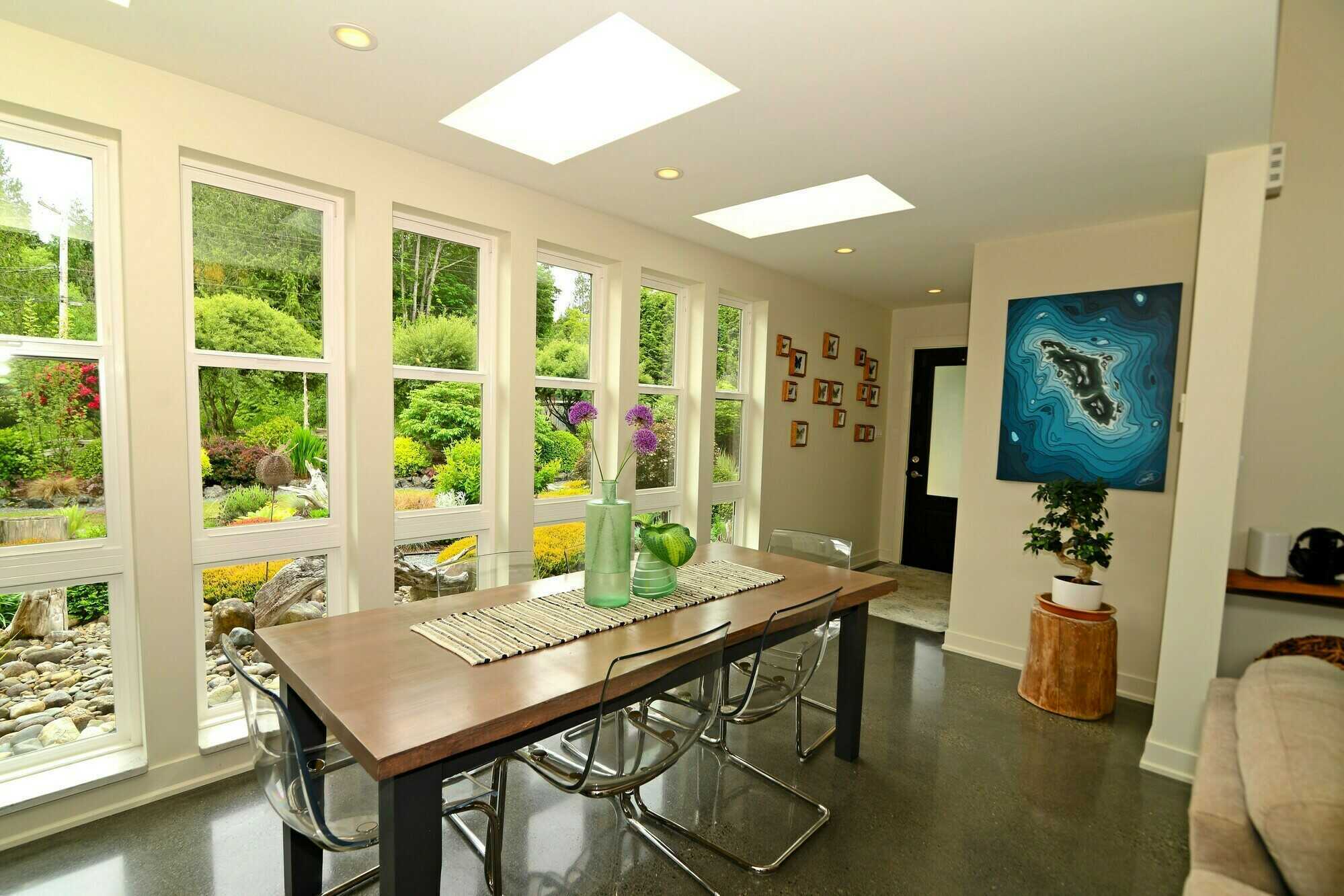 Your coastal life awaits… 5