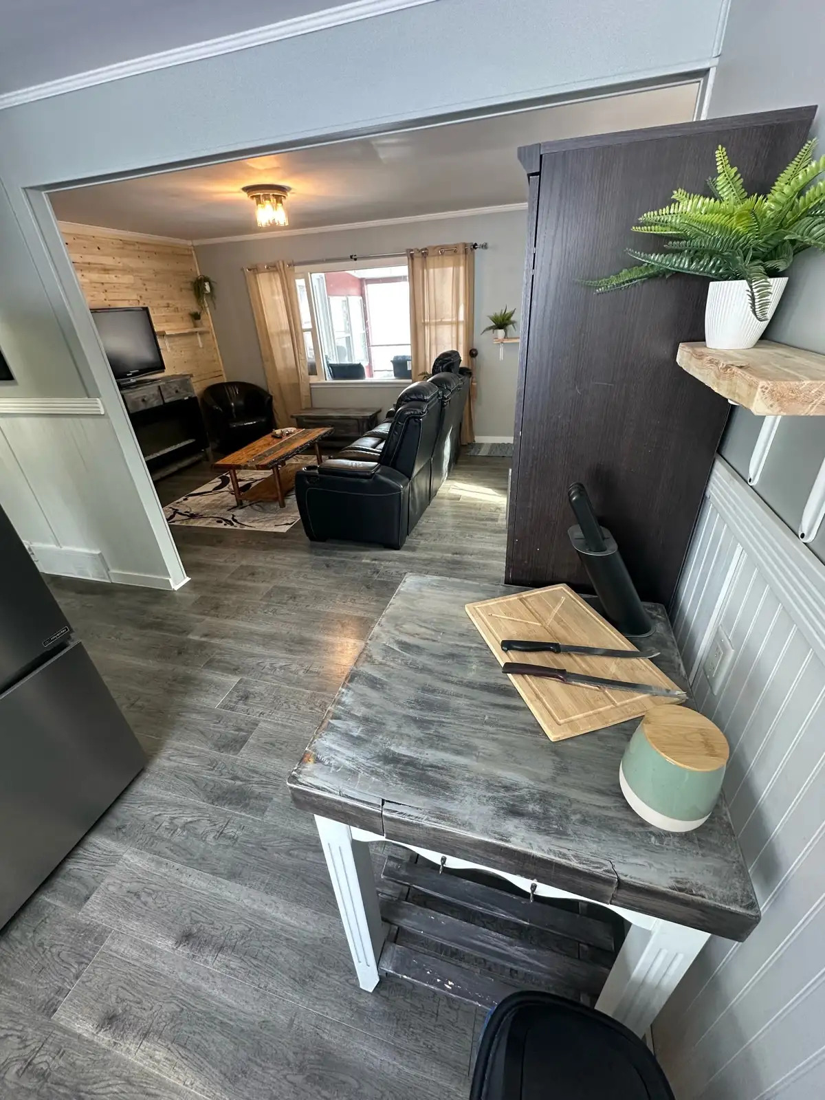 Year round cabin with double lot 3