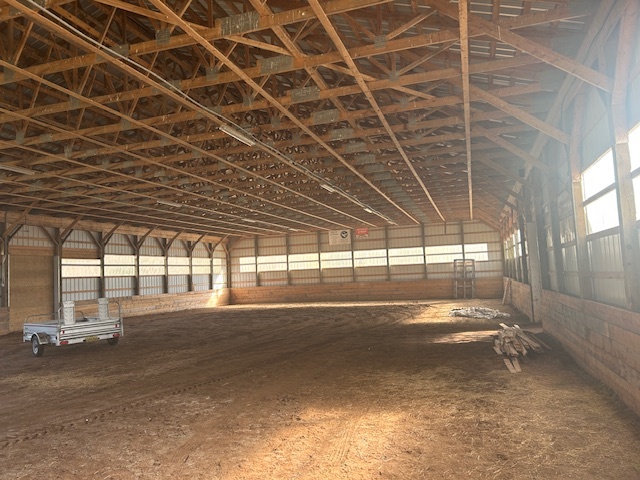 Equestrian & Commercial Opportunity on 17 Private Acres 5