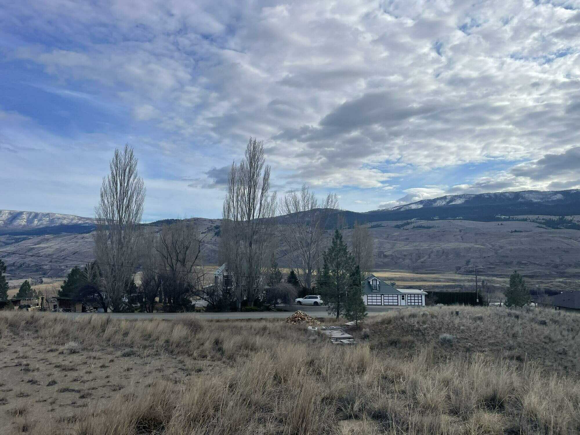Hilltop Acreage with Sweeping Views! 4