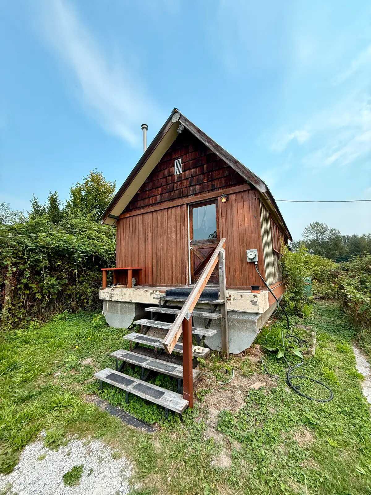 Cottage Home with Loft – Buyer Must Relocate – OBO 2