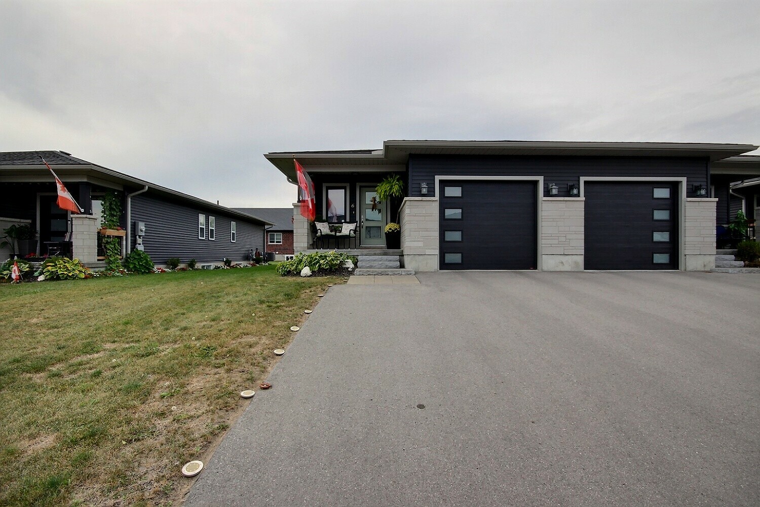 Modern 3-Bedroom Semi-Detached with Main-Floor Primary Suite 2