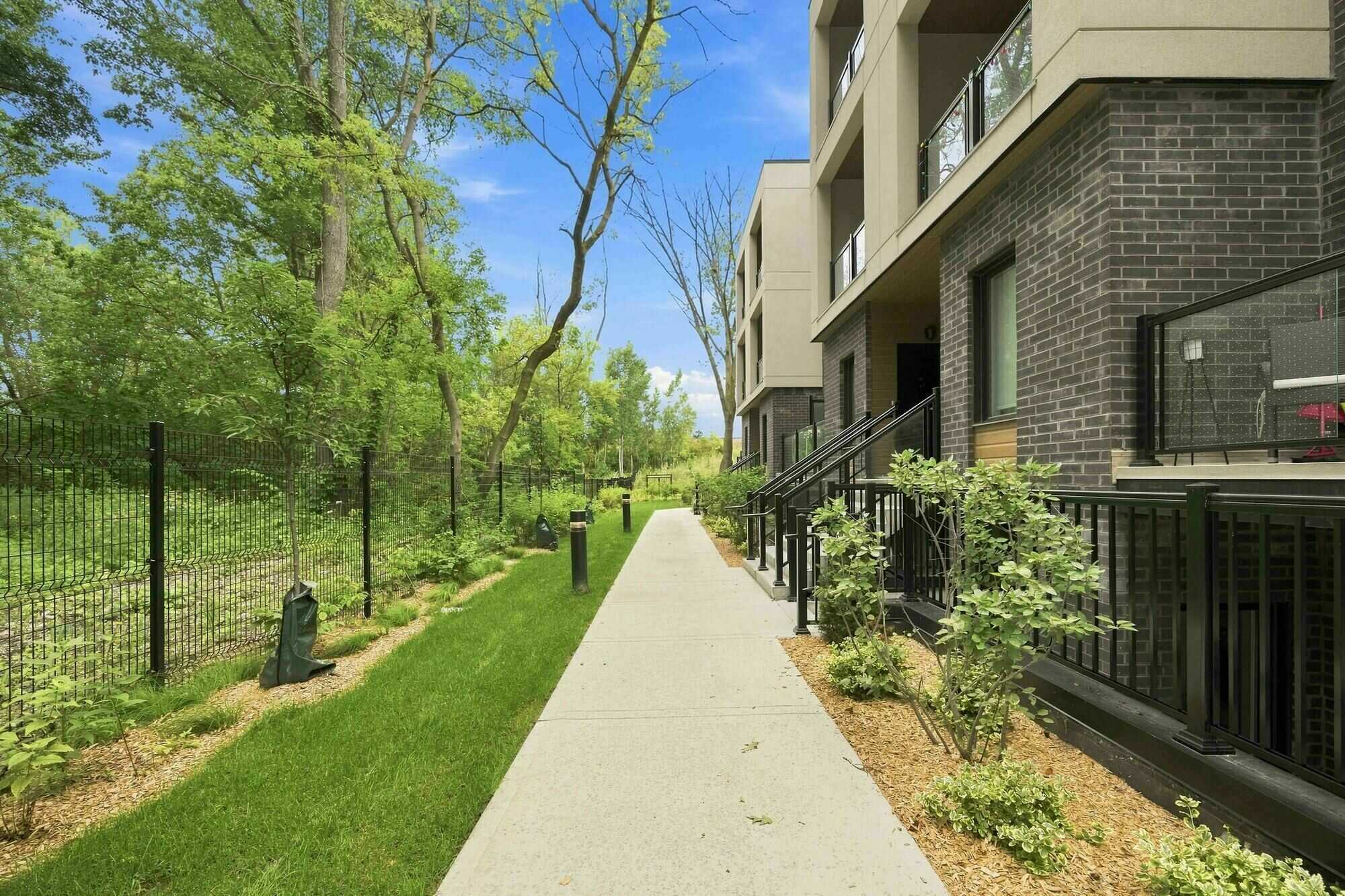 Welcome to 115-72 Clonmore Drive, a newly built, modern 3-bedroom, 3-bathroom townhouse offering approximately 1076 sq. ft. of thoughtfully designed living space in Scarborough’s desirable Birchcliffe-Cliffside community. 5