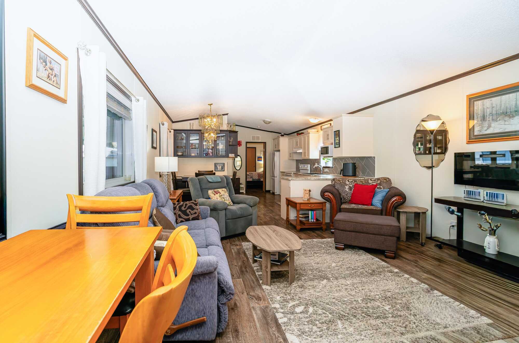 Accessible 2018 Home in Peach Cliff Estates — Bright, Spacious & Designed for Effortless Living 5