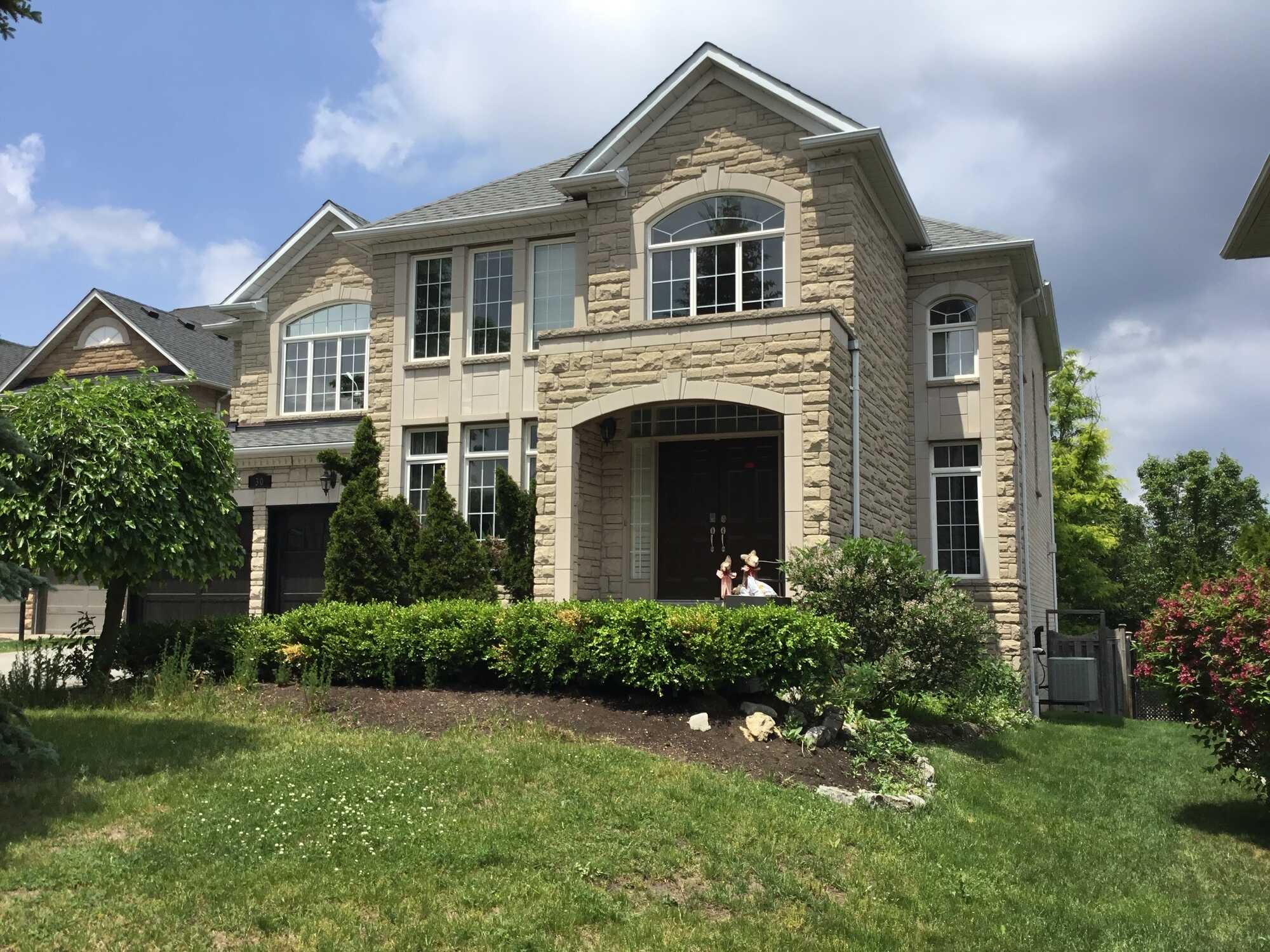 30 Gleave Ct, Aurora 2