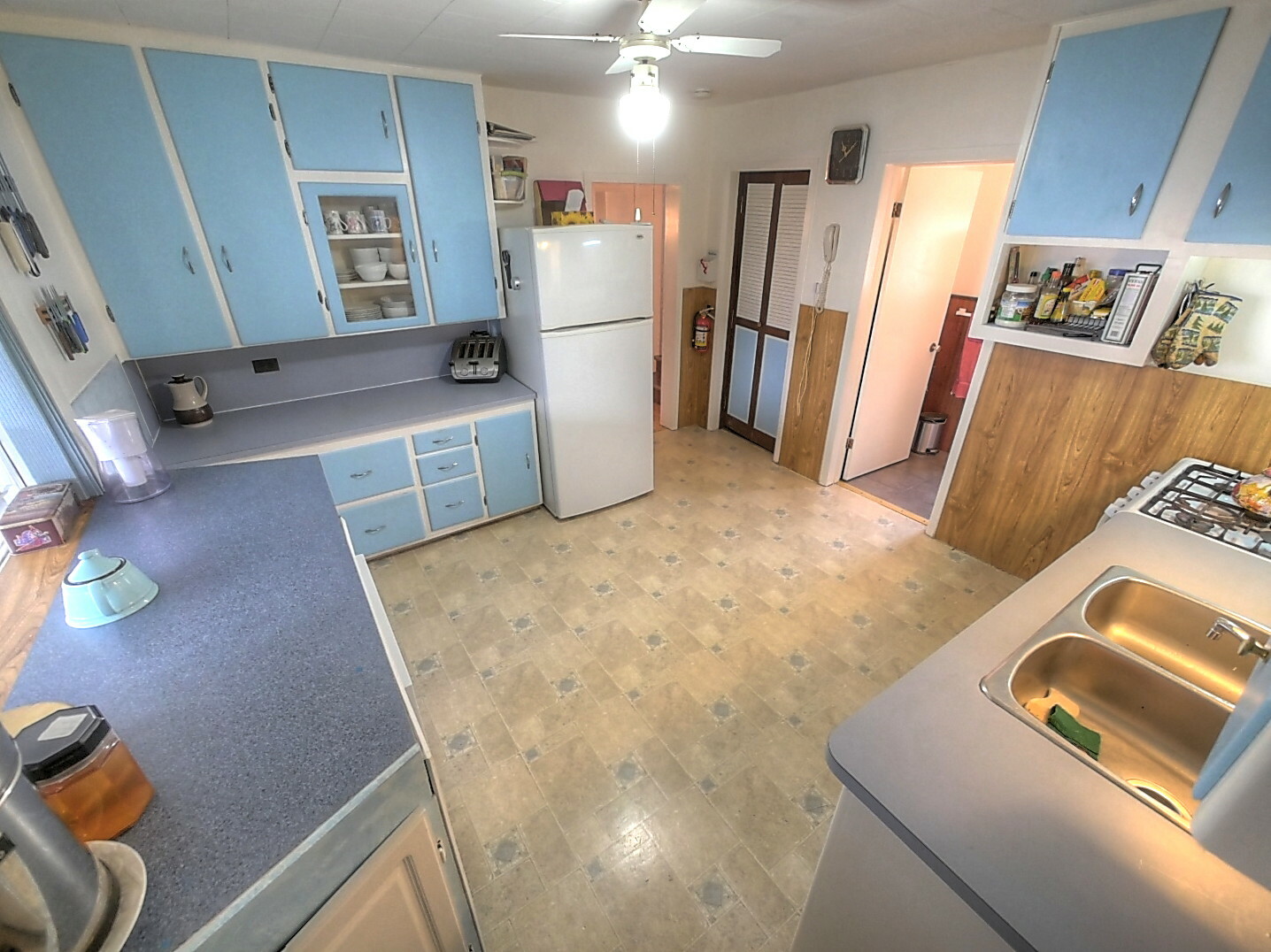 NO BAN OR RESTRICTIONS ON FOREIGN BUYERS IN GRAND FORKS! TURN KEY HOMESTEAD! The Preppers HERITAGE Homestead in the heart of Grand Forks!  Wonderful 4Bed 2.5Bath Family Home built on 3 city Lots! Garage! Established heritage gardens! 3