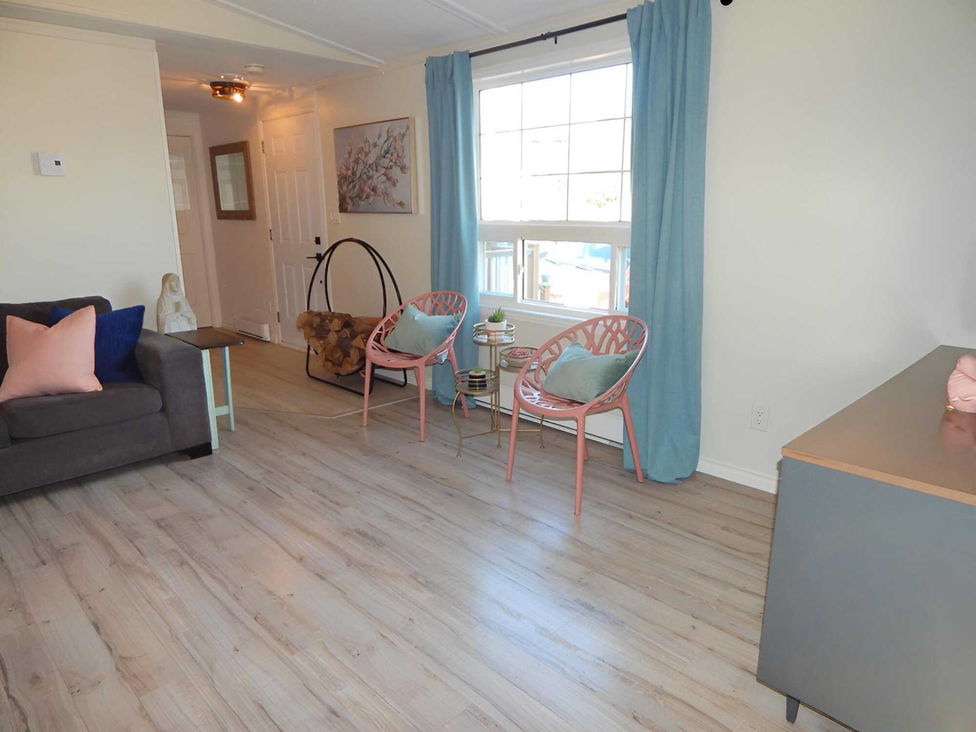 Stylish 3BR Mini Home, Land + Heated Garage/Building – Turnkey Package: To Be Moved from Existing Lot to New Lot 4