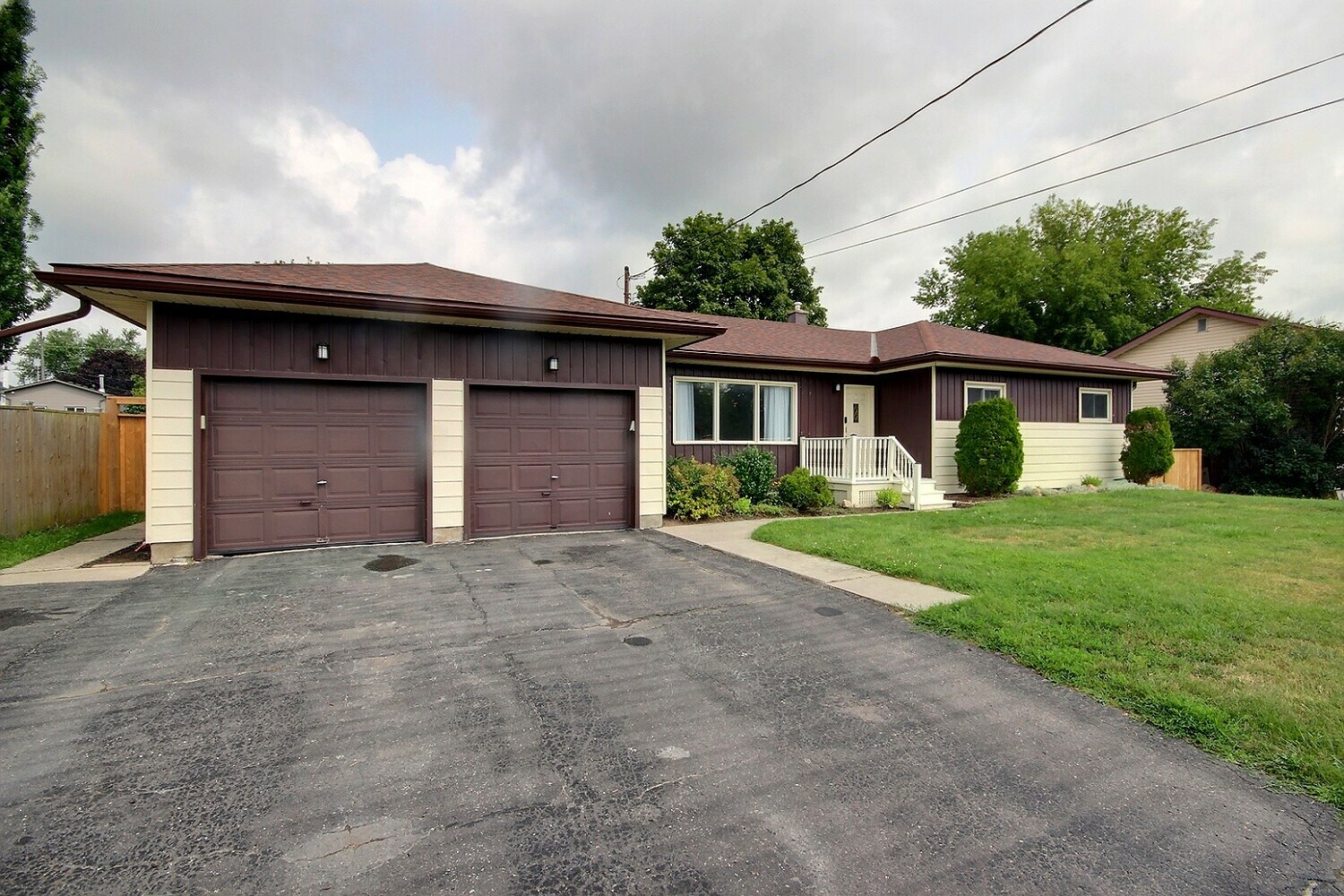 Spacious single story 4 bedroom home 2