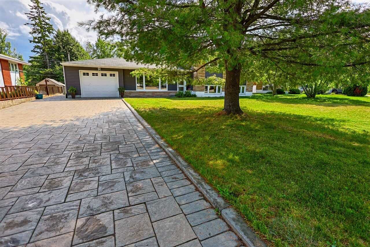 Northern Heights Hidden Gem — Move-In Ready & Beautifully Updated!! 3