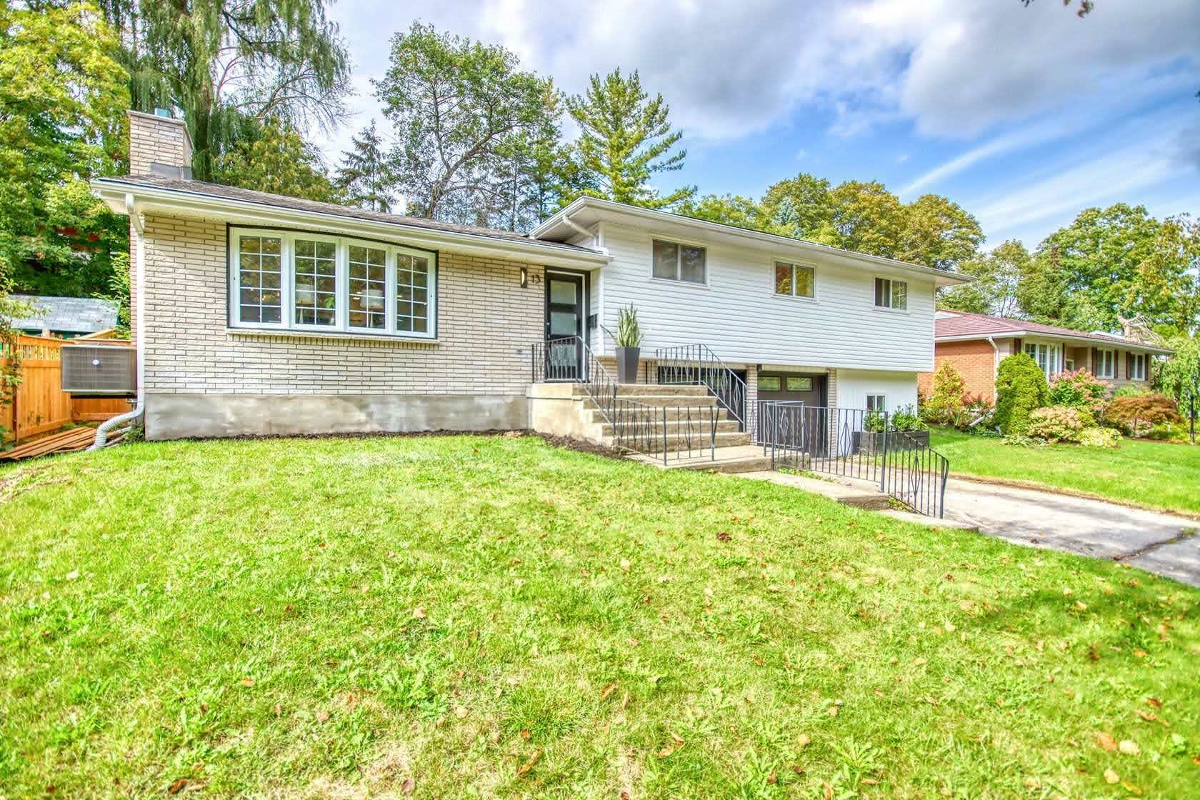 Beautiful 4 Bedroom/2 Full Bath Sidesplit Home on a Gorgeous Lot in Quinte West! Located Close to Hanna Park! 2