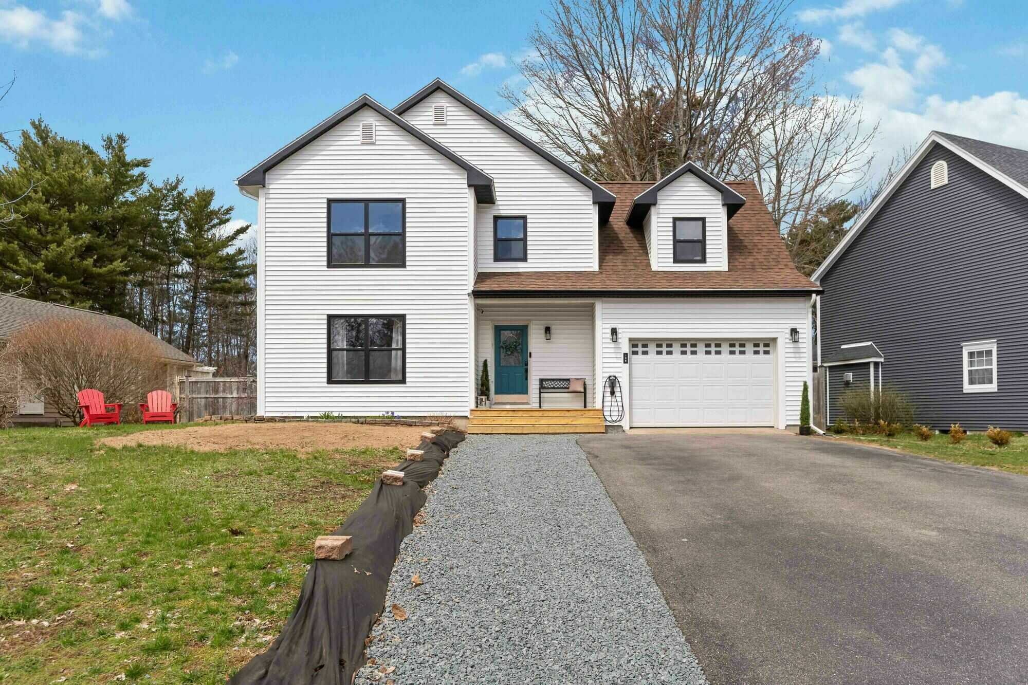 Bonavista Estates Beauty — Oversized Lot, Stunning Upgrades & Ultimate Backyard Oasis 🌿✨ 2