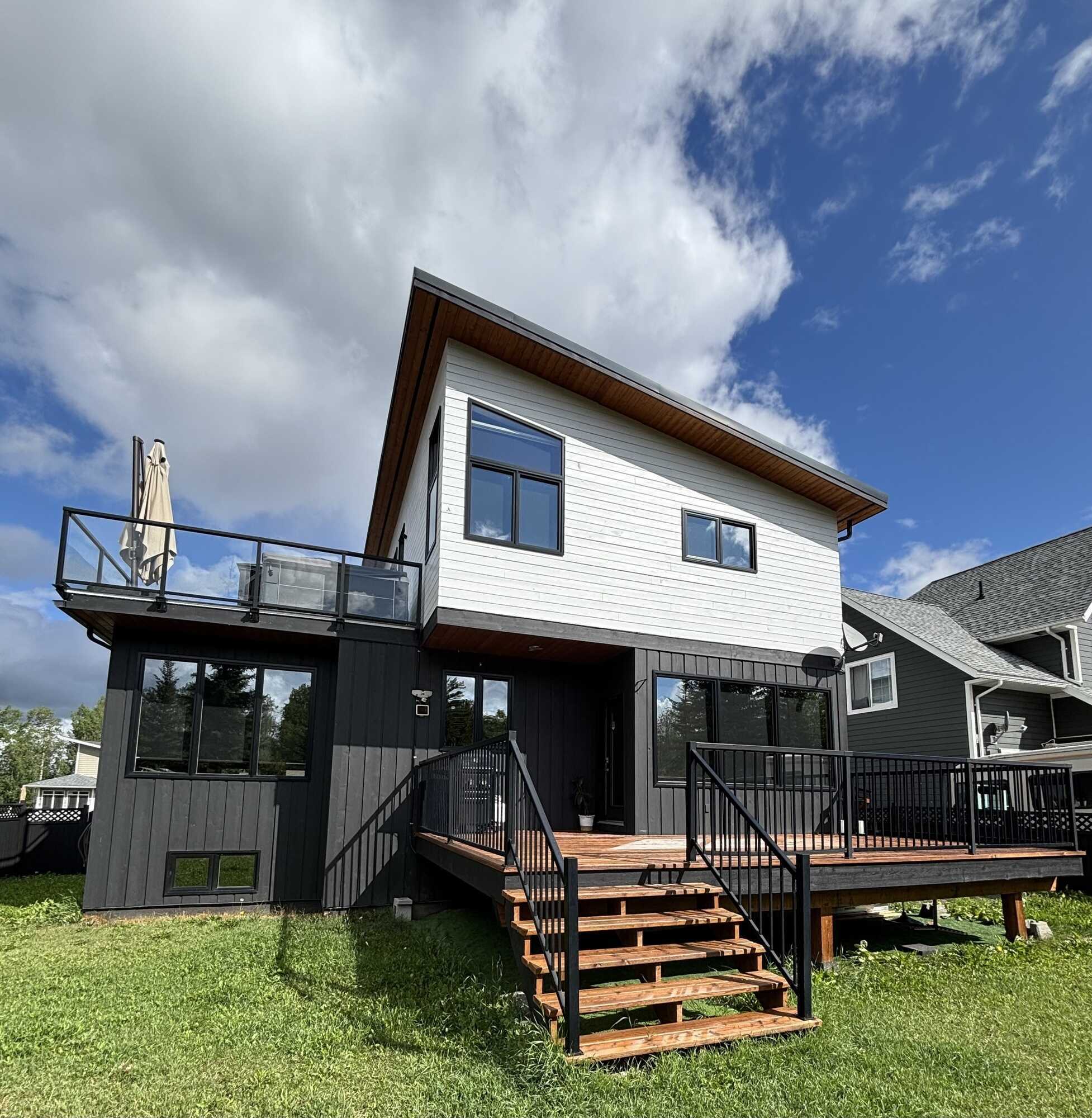 "Modern Lakefront in Smithers – West Coast Luxury with Mountain Views" 2