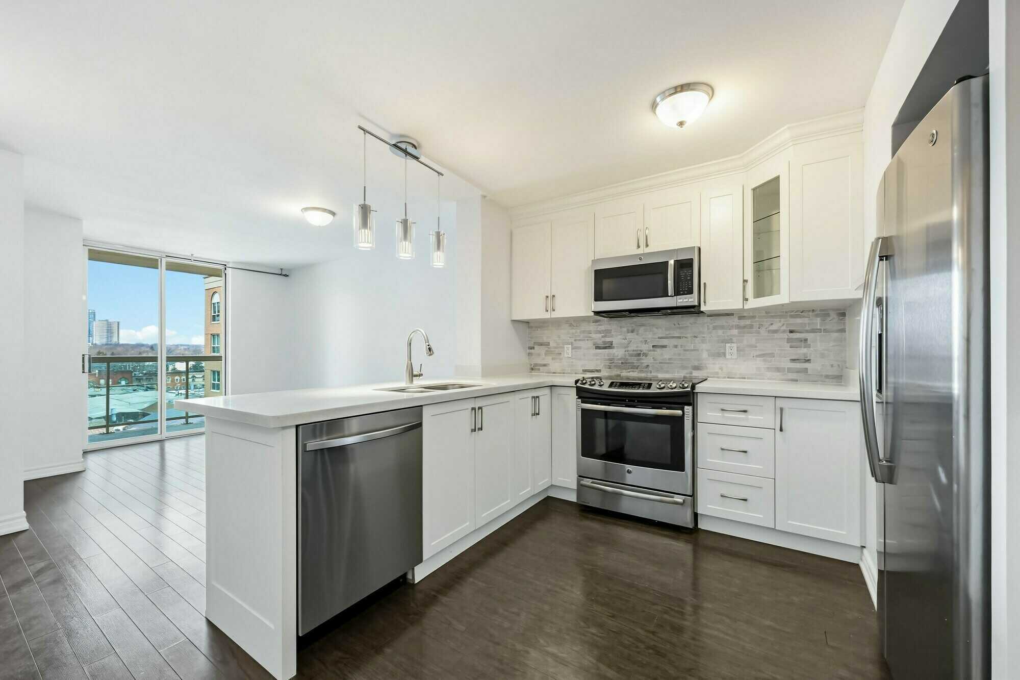 Step into modern urban living at its finest in this beautifully designed 3-bedroom condo at 323 Richmond St E. 2