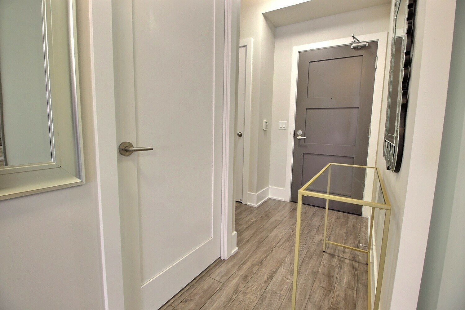 Beautiful 2 Bedroom Tridel Luxury Suite With Gorgeous CN Tower & Lake Views 5