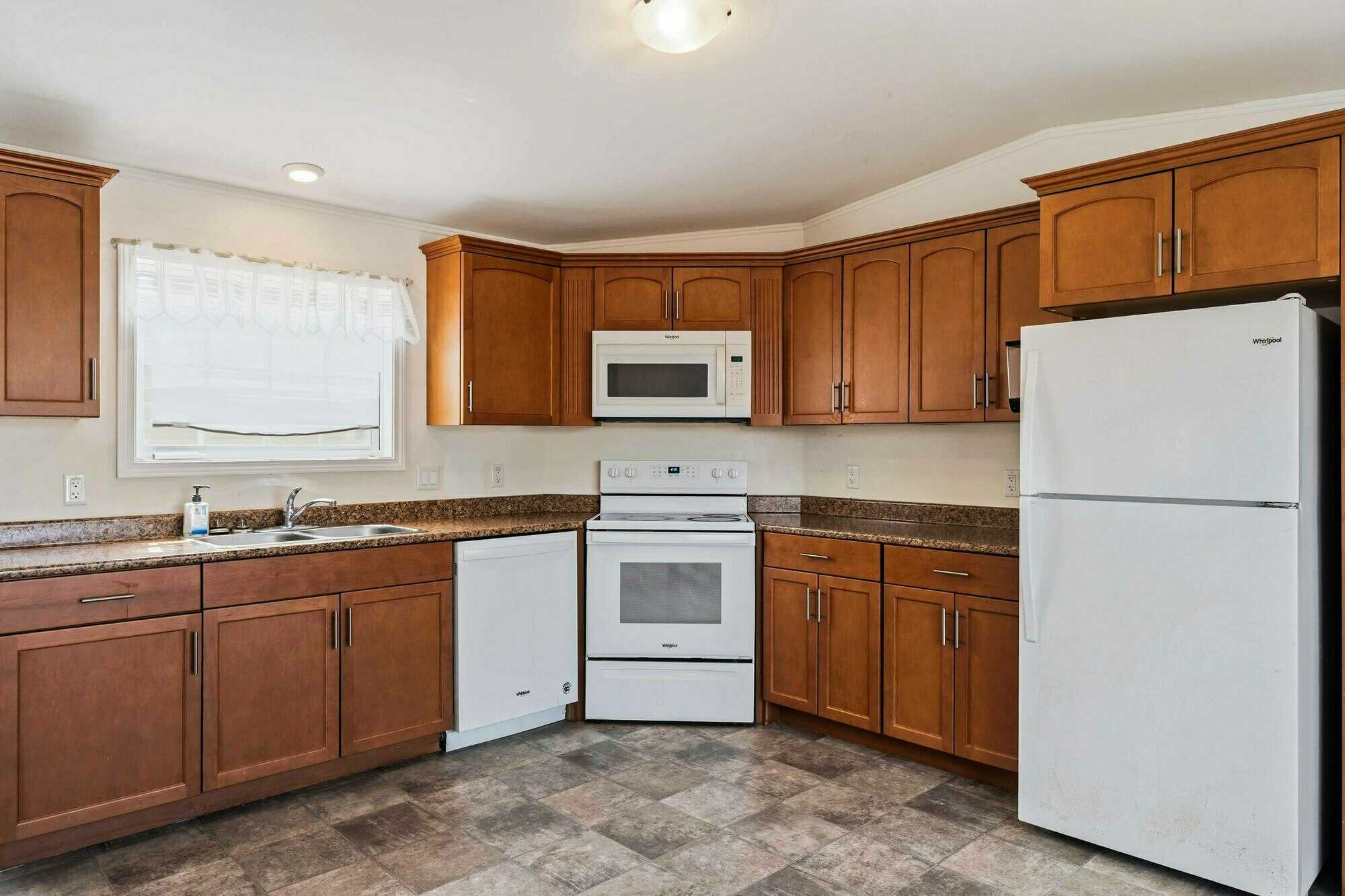 Sunrise Views & Easy Living in the Heart of Berwick 4
