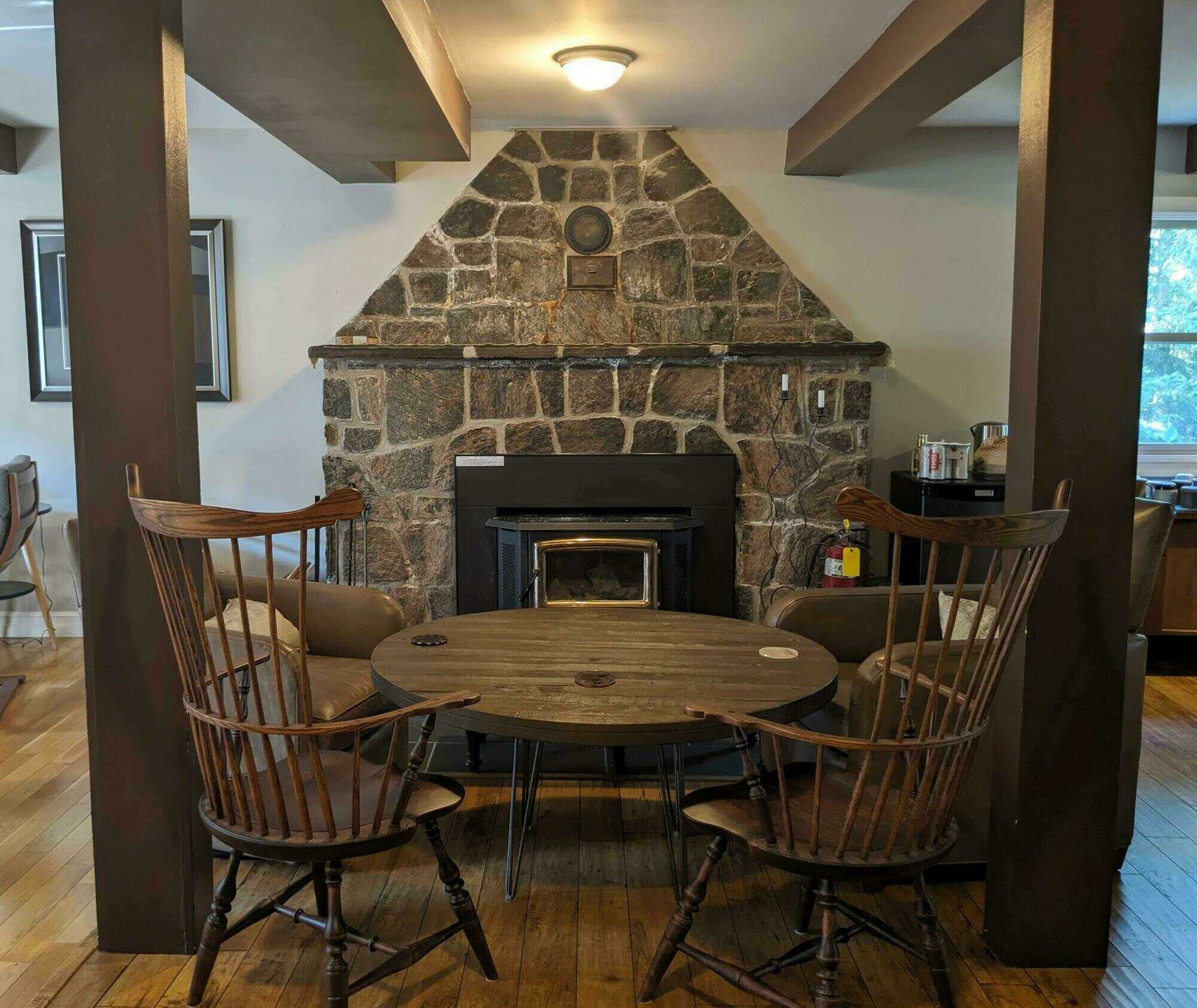 Oakview Coliving - 1 unit available for sale. This is a unique opportunity to join an established coliving community. 

Visit https://www.oakviewcoliving.com/ to learn more. 5