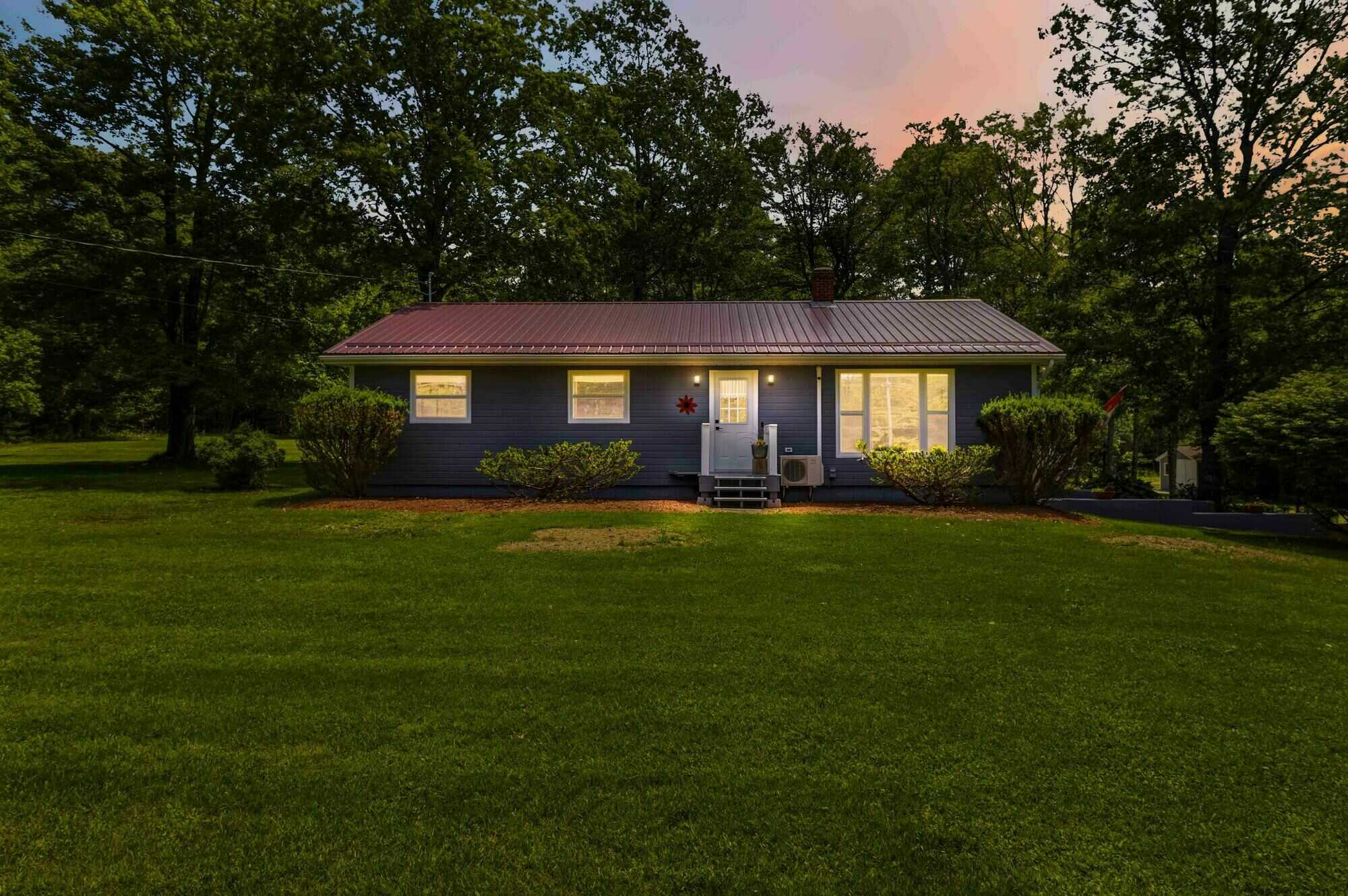 Fully Finished Bungalow on ~5 Private Acres with Pond & Oversized Garage — Lunenburg County, NS 3