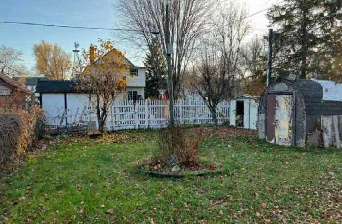 Cash Flowing 4 Unit Building 3