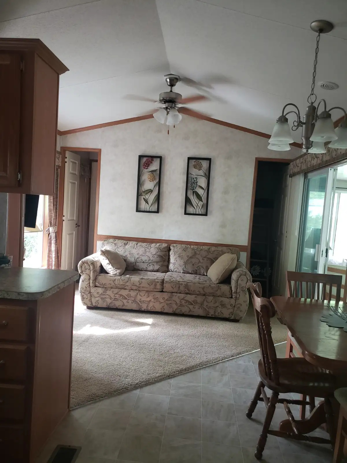 3 bedroom trailer for sale on Pigeon Lake 3