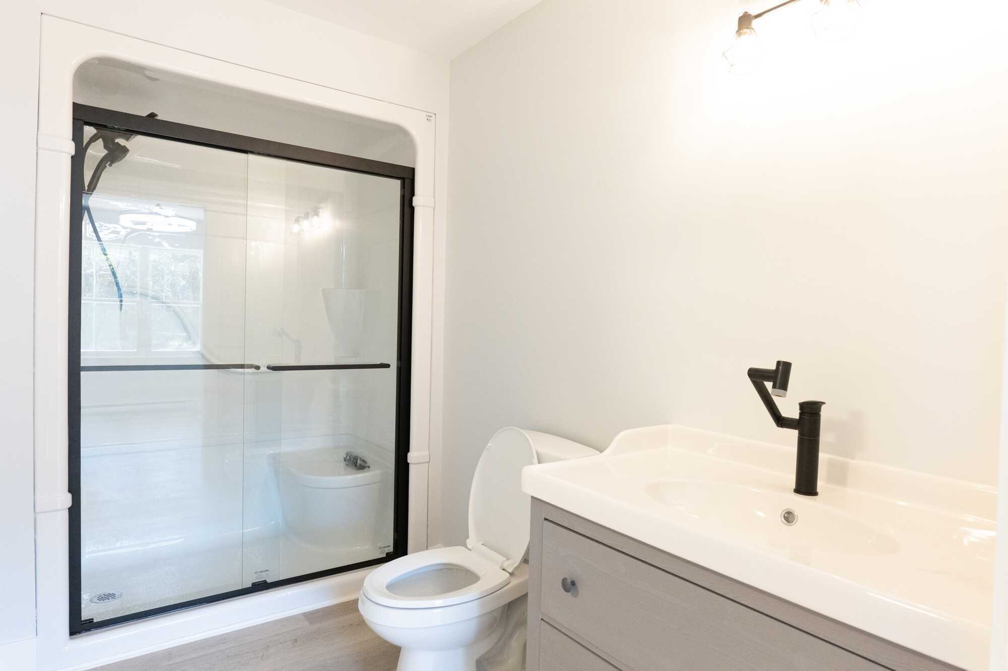 Welcome to this beautiful brand-new 3-bedroom, 2-bath home, offering modern style, thoughtful design and the ease of single-level living. Finished with durable metal siding, this new build combines contemporary curb appeal with low-maintenance living 5