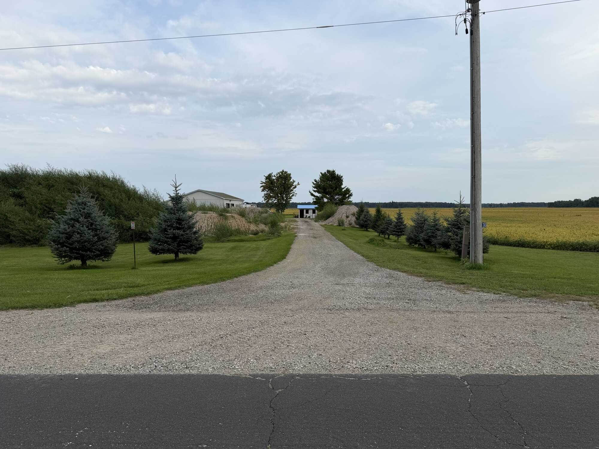 VACANT LAND – JUST UNDER 2 ACRES 
Peaceful Country Retreat - perfect for a Hobby Farm or Hobbyist with Large Workshop with hydro! 3