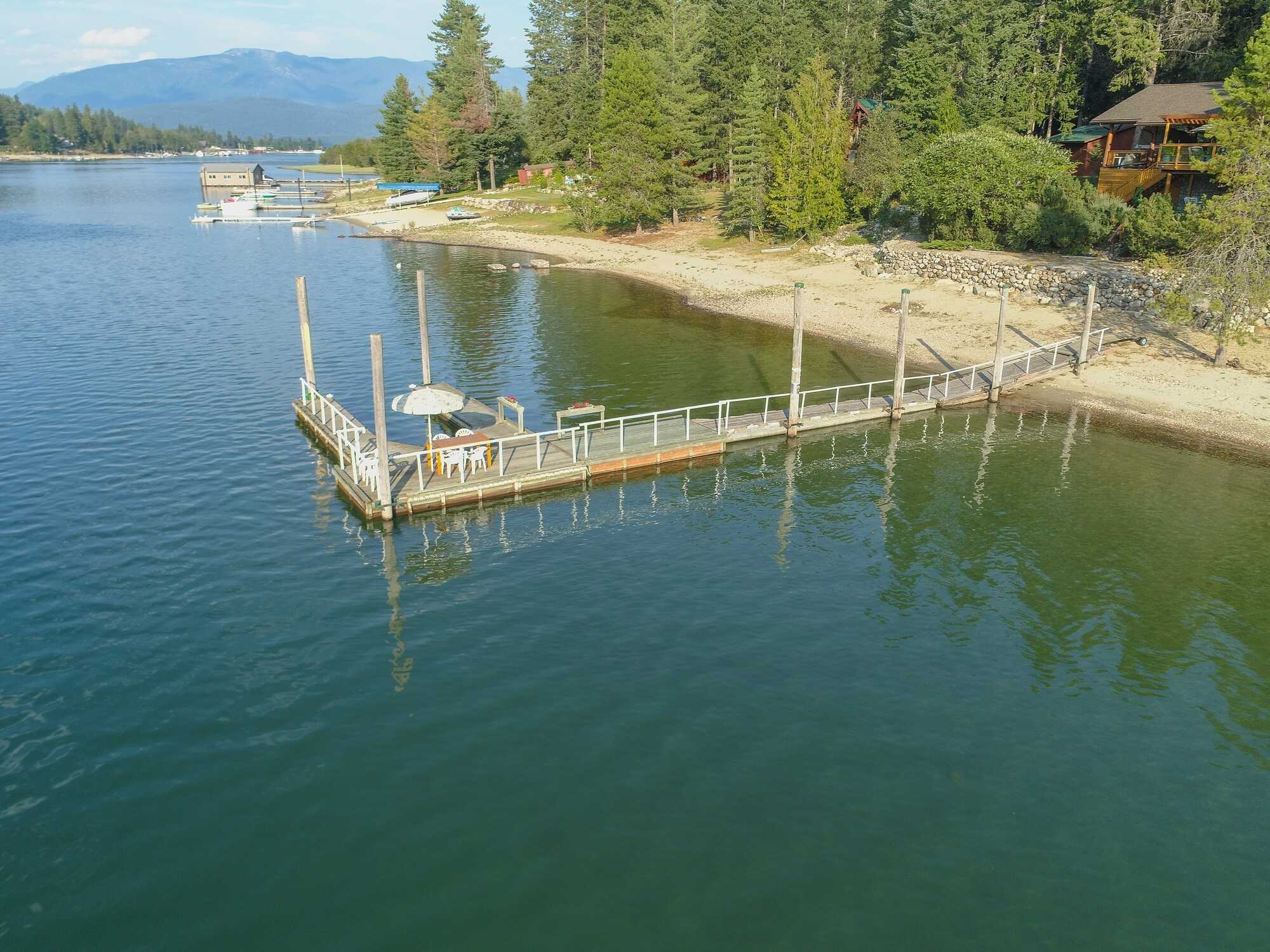 Spectacular WATER FRONT property with private beach for sale on the shores of Kootenay Lake in Procter BC. 5